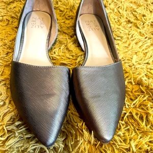 Naturalizer flats size 9
